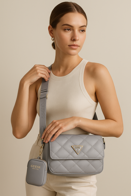 Bolsa Guess Lila Acolchada con Monedero | Crossbody de Lujo y Estilo Casual